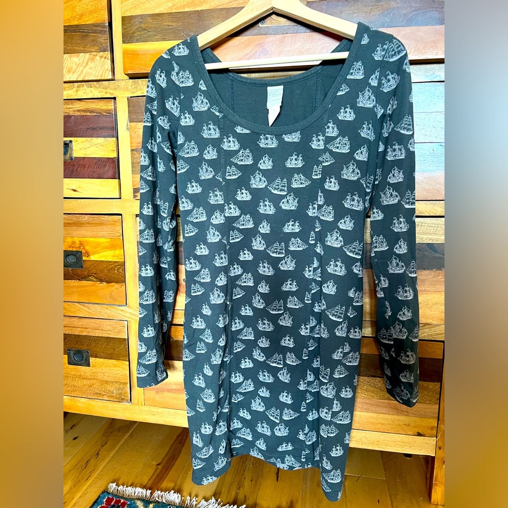Vintage Billabong pirate ship dress